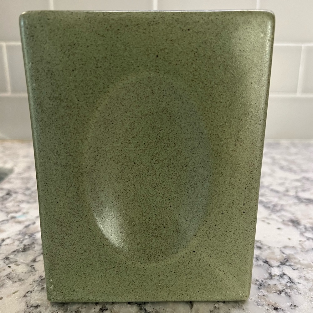 🎉💐HOST PICK🌺MID CENTURY MODERN HAEGER DIMPLED GREEN PLANTER/VASE